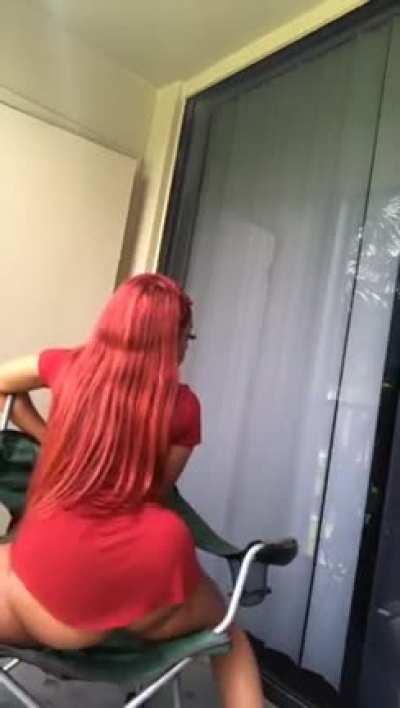 Rate her Twerking skills 1-10