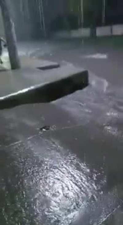 En Tucumán, no tuviste infancia si nunca te llevó la correntada ✌️