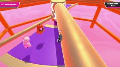 After hours and hours of playing, reaching level 35 with 0 wins, being the only one in the squad without a crown, I tried to queue Solo from 10pm to 4AM. Almost gave up but then I said meh one last game before bed, I finally fuc*ing did it, it’s not flash