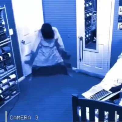 El demonio de mi habitación después de ver que Candia regresó a Twitch