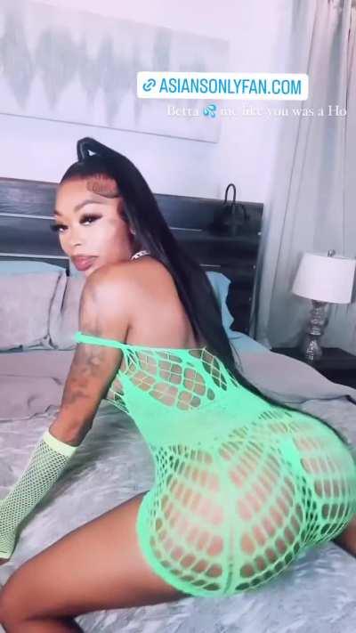 AsianDollVIP Asian doll Onlyfans teaser Shaking Ass