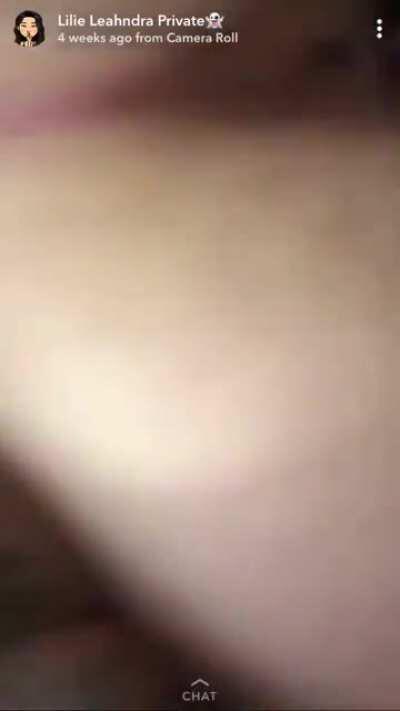 Lilie leahndra mostrando tremendo panochon y Cogiendo