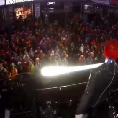 Ninja trying to entertain people older than 6