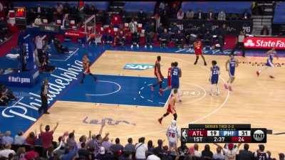 [Highlight] Joel Embiid hits a tough shot over Capela for his 8th consecutive shot