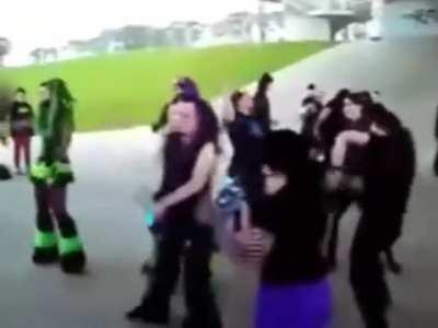 No se xq se atreven a vestirse así