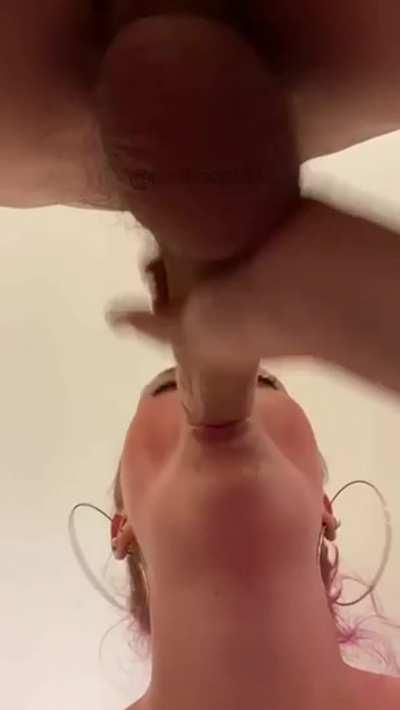 i love keeping the tip in my throat