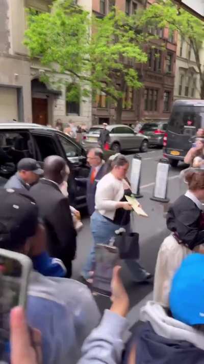 Sabrina arrives at The Mark Hotel for tomorrow's Met Gala in New York City | May 2025