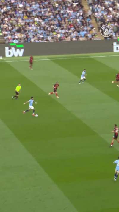 Golaço de Marmoush contra o Bournemouth