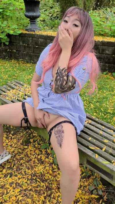 I badly need a face to sit on, any volunteers