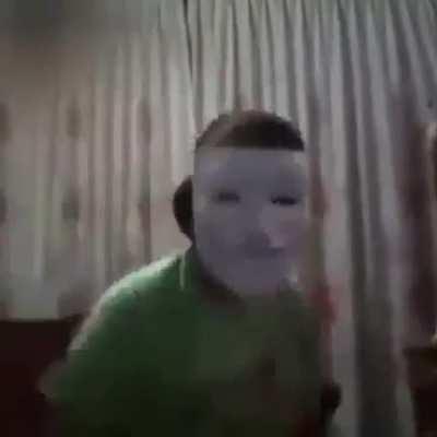 HOW??????? 😳😳😳😳