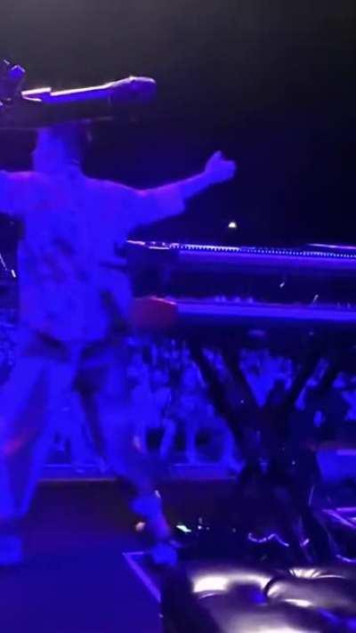 Audience becomes the choir in Rome