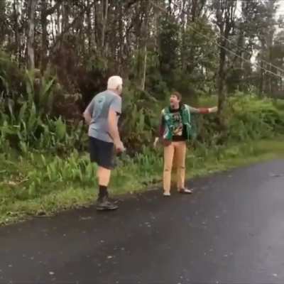 Moron uses gunshots instead of words to settle dispute