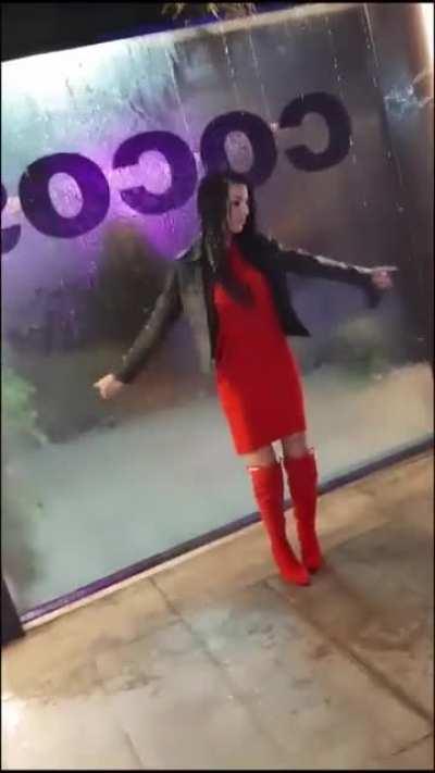 Looking pretty cool there...