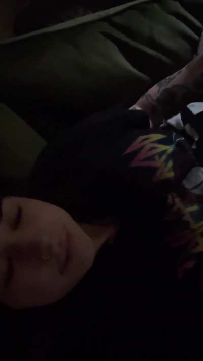 here to fix your monday blues this morning 