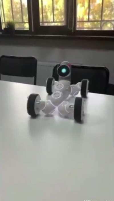 AHH YES WALKING, SOMETHING US HUMANS DO REGULARLY