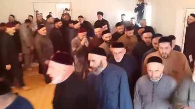 Din Hocası: Gece Kulüpleri Haramdır Ben: E hocam nerde eğleneceğiz Din Hocası: