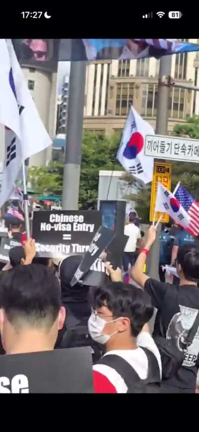 Elon has brainrotted young males across the planet with Twitter algorithm