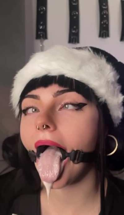 I have my dick hole opened for you 👅💦