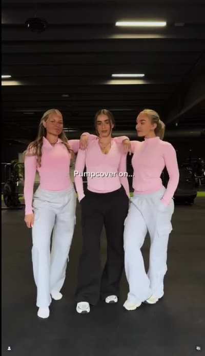 Felicia with friends