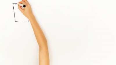 Может показаться, что игрушками для взрослых мы заинтересовались не так уж давно. Сексуальная революция и все такое... Ага, щас. В этом выпуске рассказываем, сколько лет самым древним откопанным интимным игрушкам, как они эволюционировали и чем опасны сов