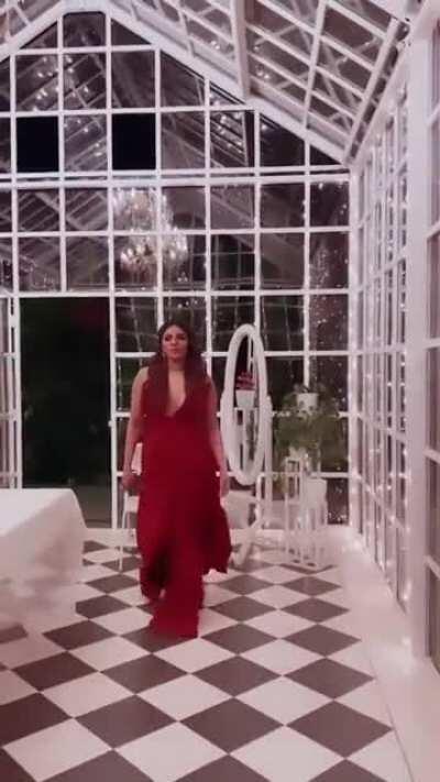 anybody got pictures of the photoshoot?