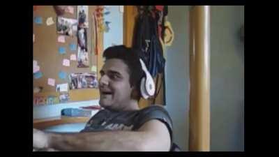 Vigilantes Tylenol. Creditos ao Canal Issie do Youtube. Se increvam lá.