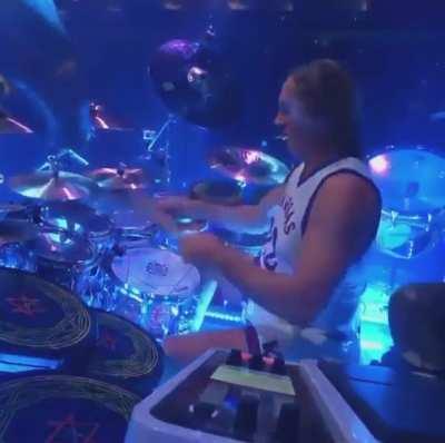 Just Danny swapping out snares right in the middle of the Grudge as if it's nothing...dude is a fkin legend 🤘