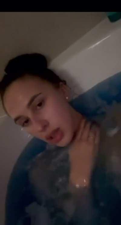 When your step sis texts you from the bathroom [Part 2]