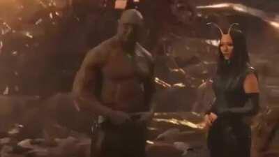 (ง'̀-'́)ง é isso aí