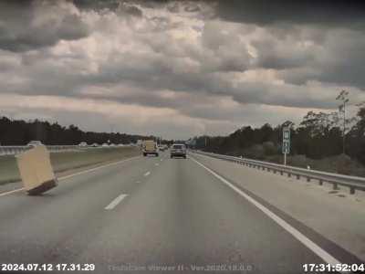 I'd been behind this guy for a bit and felt the load wasn't secure. Asked my wife her thoughts, she agreed, so I changed lanes.