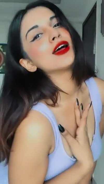 That lip bite 🤤🤤🤤🤤