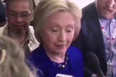 I looooove this song <3