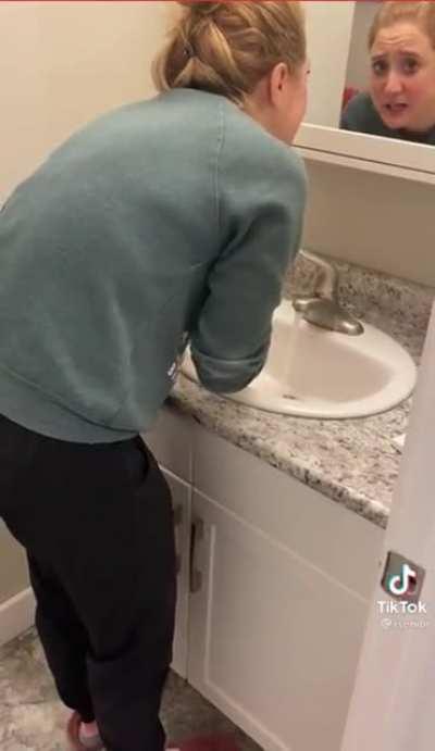 Что смешного? Переведите пжлст