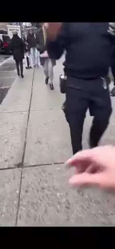  NY Guy harassing random strangers and speaking up for 