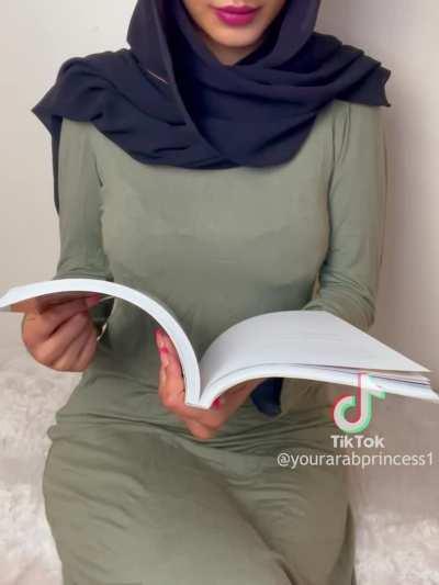 How my parents see VS how Reddit does😈💦