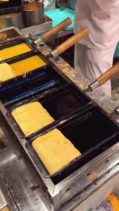 Tamagoyaki omelette station