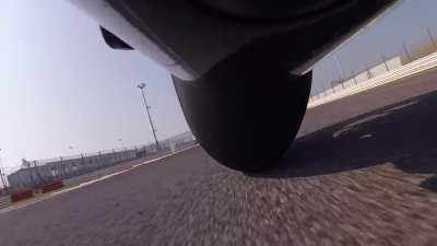 Rear-tire cam