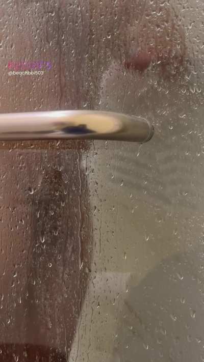 Pre erotic shower vibes👀😶‍🌫️