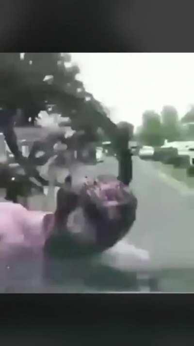 como cambian con un poco de fama😔