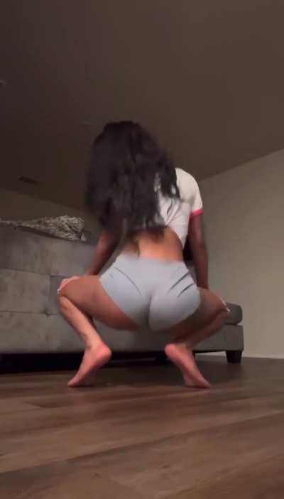 Itsreallycrystal feet