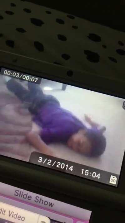 i was cleaning out my old 3ds camera roll and i found whatever this is 💀 here is a blooper of me trying to record my brother 😂