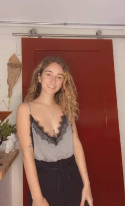 I’ve never posted something like this please be nice🥺