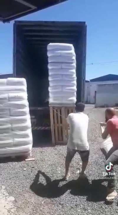 Pillows do be heavy doe