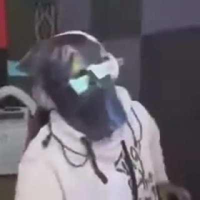 Tienes algo que decir al respecto Dylan?!