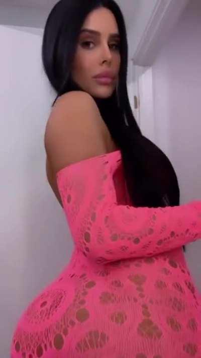 Lily adrianne's ass is too big ❤️😍🍑🔥😈