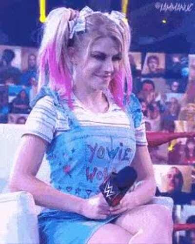 Alexa Bliss in pigtails 🔥🔥