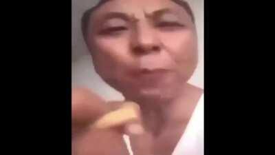 crazy old ascian yells at catboy