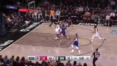 [Highlight] Harden pushes it in transition off the steal and hooks a pass to Kawhi who has all. day. to take the midrange