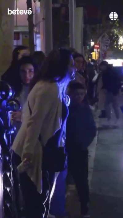 Al parecer a muchos se les va la olla este año con las luces de navidad.