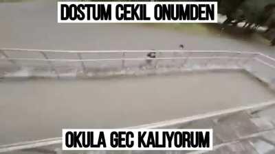 Sonuna kadar izleyin pls (flair yanlışsa söyleyin)